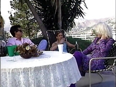 Kont, Grote mammen, Blond, Hd, Lesbisch, Moeder die ik wil neuken, Buiten, Trio