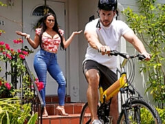 Amateur, Gros seins, Sucer une bite, Brunette brune, Tromperie, Mère que j'aimerais baiser, Chatte, Nénés