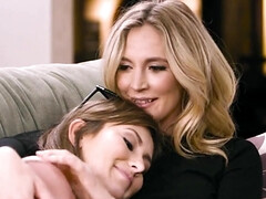 18 jahre, In den arsch, Grosser arsch, Grosse titten, Lesbisch, Stiefmutter, Jungendliche (18+), Titten