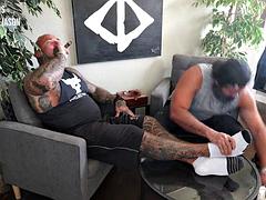 Amateur, Couple, Pieds, Fétiche, Fétiche des pieds, Homosexuelle, Muscle, Tatouage