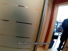 Tussi, Schönheit, Grosse titten, Braunhaarige, Milf, Büro, Realität, Rau