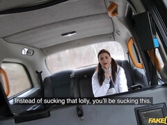 Grosser schwanz, Blasen, Braunhaarige, Hochschule, Schwanz, Zopf, Muschi, Jungendliche (18+)