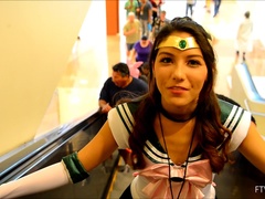 Анальный секс, Танцы, Мастурбация, Оргазм, На публике, Сквиртинг, Игрушки, Под юбкой