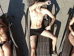 Enthousiasteling, Grote lul, Pijpbeurt, Sperma shot, Orgasme, Buiten, Biljart, Tiener