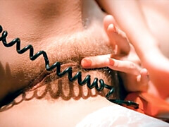 Leie, Grosser arsch, Fingern, Masturbation, Solo, Strümpfe, Entkleiden, Titten