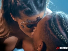 69, 巨乳な, イマラチオ, バック, 顔射, ハードコア, ピアス, オッパイの