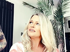 18 años, Rubia, Corrida, Penetracion con dedos, Hd, Lesbiana, Coño, Tetas