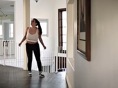 Большие сиськи, Брюнетки, Эротика, Секс без цензуры, Служанка, Соски, Софткор, Униформа