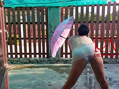 メイド, 淫乱熟女, パンティ, 公共, シャワー, スカートのぞき, のぞき, 妻