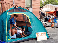 Жопа, Собачьи, Затыкание рта, Поцелуи, Лизание, От первого лица, Короткая стрижка, Сиськи