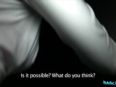 Leie, Arsch, Blasen, Vollbusig, Im freien, Pov, Öffentlich, Titten