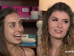 Stellung 69, In den arsch, Hardcore, Hd, Lesbisch, Natürlichen titten, Muschi, Vibrator