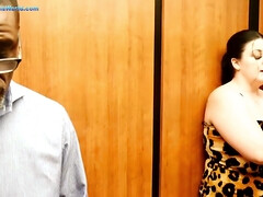 Grosser arsch, Blasen, Braunhaarige, Doppelpenetration, Milf, Nippel, Orgasmus, Tätowierung