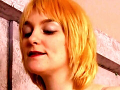 デカパイ, ブロンド, 毛深い, オーガズム, オマンコ, 一人, ストリッピング, 濡れ