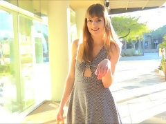 アナル, ズームショット, ドレス, エクストリーム, オナニー, 公共, おもちゃ, スカートのぞき