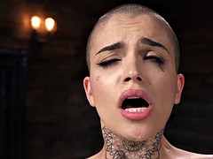 Anal, Bondage, Masturbation, Tatouage