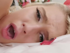 Chica, Rubia, Mamada, Tetona, Corridas faciales, Lencería, Chorro, Medias largas