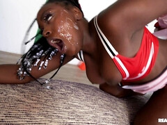 Grosse bite, Noire, Sucer une bite, Plantureuse, Faciale, Gym, Fessée, Adolescente