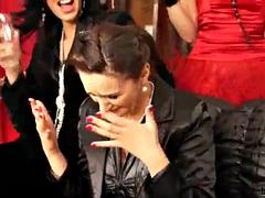 Красотки, Большие сиськи, Блондинки, Семяизвержение, Геи, Секс без цензуры, От первого лица, Сиськи