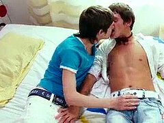 18 años, Amateur, Corrida, Corridas, Gay, Besar, Anilingus, Adolescente