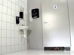 In den arsch, Grosser schwanz, Blasen, Handjob, Hd, Rasiert, Titten, Spielzeuge