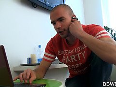 Schönheit, Blondine, Blasen, Geile alte tussi, Kehlenfick, Handjob, Milf, Stiefmutter