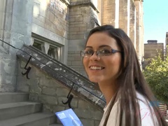 Amateur, Gros seins, Sucer une bite, Brunette brune, Grossier, Lunettes, Fumer, Nénés