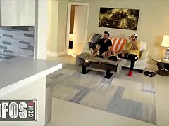 Braunhaarige, Geile alte tussi, Lesbisch, Milf, Mutti, Natürlichen titten, Stiefmutter, Jungendliche (18+)