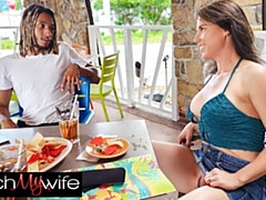 Grosser schwanz, Gehörnter ehemann, Hd, Milf, Orgasmus, Realität, Rasiert, Weibliche ejakulation
