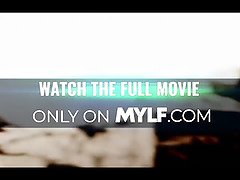 Grosser arsch, Grosser schwanz, Grosse titten, Geile alte tussi, Spermaladung, Reif, Schreiend, Stiefmutter