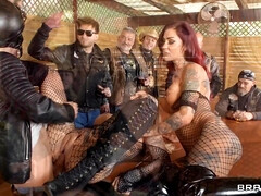 Tussi, Vollbusig, Frau frau mann, Monster, Orgie, Realität, Rasiert, Eng