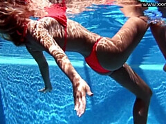 ビキニ, ブロンド, Hd, 小柄, 公共, シャワー, オッパイの, 水中