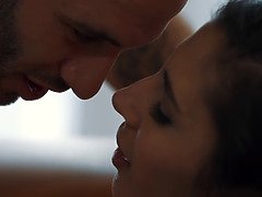 Arsch, Grosser arsch, Braunhaarige, Hd, Lecken, Natürlichen titten, Muschi, Schreiend