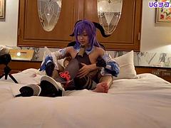 Cosplay girls have an orgy in a hotel.