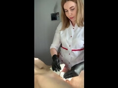 Homme nu et filles habillées, Médecin, Européenne, Mère que j'aimerais baiser, Orgasme, Russe, Vibromasseur, Webcam