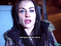 Amateur, Cul, Gros seins, Brunette brune, Européenne, Argent, De plein air, Réalité