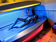 Grosse bite, Éjaculation interne, En levrette, Allemand, Hd, Léchez, Solarium, Nénés