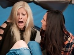Arsch, Blondine, Fingern, Lesbisch, Lecken, Masturbation, Im freien, Muschi