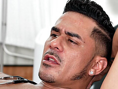 Anal, Mamada, Fetichismo travestista, Médico, Fetiche, Pajear, Medias largas, Tatuaje