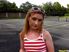 Blondine, Blasen, Hundestellung, Fetisch, Im freien, Rasiert, Jungendliche (18+), Titten
