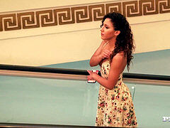 In den arsch, Blasen, Braunhaarige, Latina, Lingerie