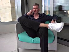 Enthousiasteling, Blond, Bruinharig, Duits, Hardcore, Moeder die ik wil neuken, Trio, Tieten likken