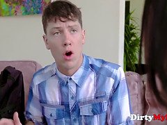 Grote kont, Grote mammen, Pijpbeurt, Bedriegen, Fetisj, Moeder die ik wil neuken, Rijden