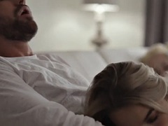 アナル, デカチン, デカパイ, フェラチオ, ハードコア, キス, シーメール, ヤリマン