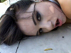 Gros cul, Sucer une bite, Brunette brune, Faciale, Latex, Lingerie, Suçant, Jouets