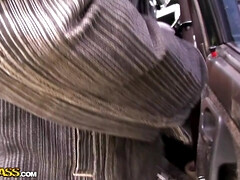 お尻, フェラチオ, 巨乳な, イマラチオ, オーガズム, ロシア人, タトゥー, 三人