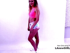 Enthousiasteling, Auditie, Blond, Pijpbeurt, Sperma, Diep in de keel, Handbeurt, Orgasme