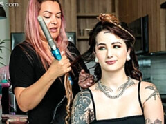 Брюнетки, Мастурбация, Натуральные сиськи, Тощие, Соло, Тату, Молоденькие, Игрушки