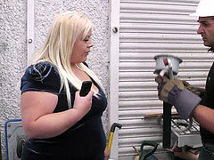 Stranger romps obese blonde nymph