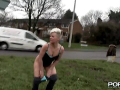 デカパイ, フェティッシュ, ハードコア, 熟年, アウトドア, 放尿, ショートヘア, タトゥー